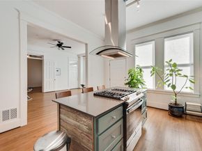 1419  Beaumont Street , Dallas Texas 75215