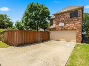 946  Briar Oaks Drive , Rockwall Texas 75087