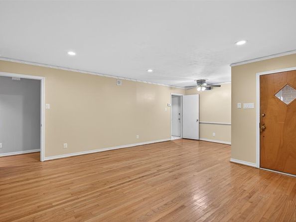 7132  Sorenson Circle , Dallas Texas 75227