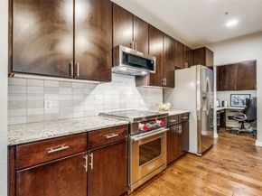 4319  Bowser Avenue  204, Dallas Texas 75219