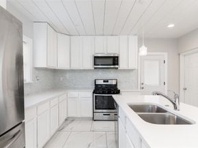 5702  Ellsworth Avenue , Dallas Texas 75206