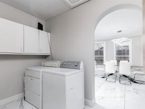 5702  Ellsworth Avenue , Dallas Texas 75206