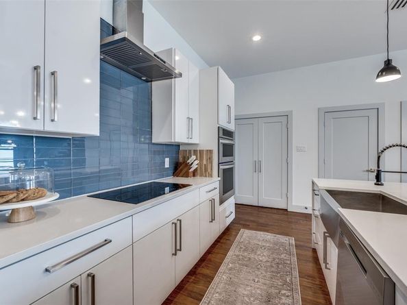 712  Rainwater Road  7, Dallas Texas 75218