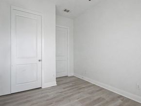 523  Paddock Way , Irving Texas 75039