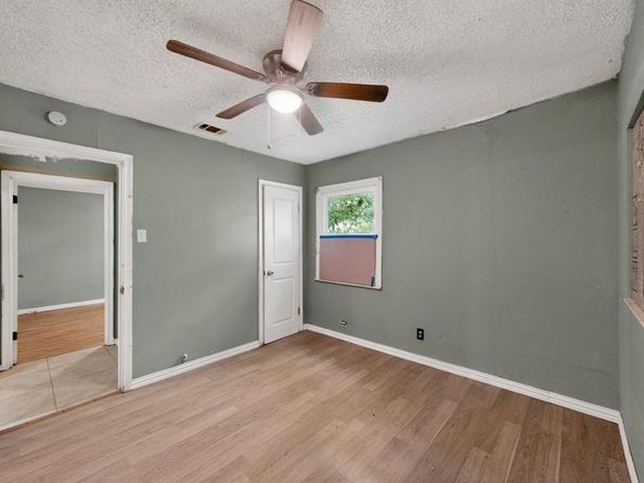 3102  Kilburn Avenue , Dallas Texas 75216