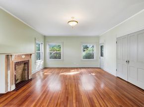 2044 W Oak Street , Denton Texas 76201