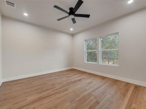 1623  Lansford Avenue , Dallas Texas 75224