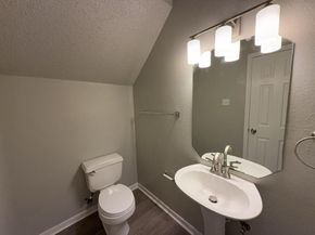 704  Inglewood Trail , DeSoto Texas 75115