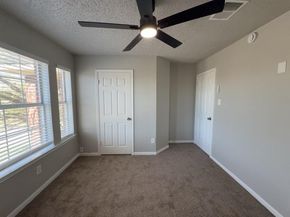 704  Inglewood Trail , DeSoto Texas 75115