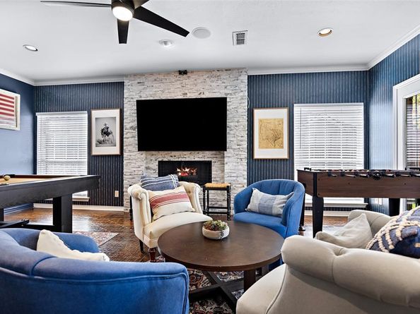 9427  Vista Circle , Irving Texas 75063