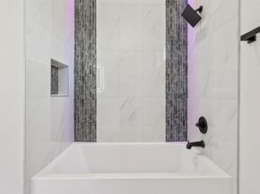 1526  Claude Street , Dallas Texas 75203