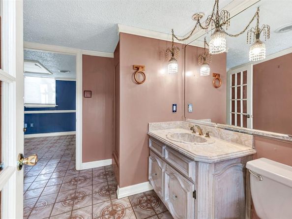 501  Colgate Drive , Lancaster Texas 75134