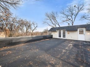 701  Rocky Canyon Road , Arlington Texas 76012