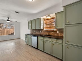 701  Rocky Canyon Road , Arlington Texas 76012