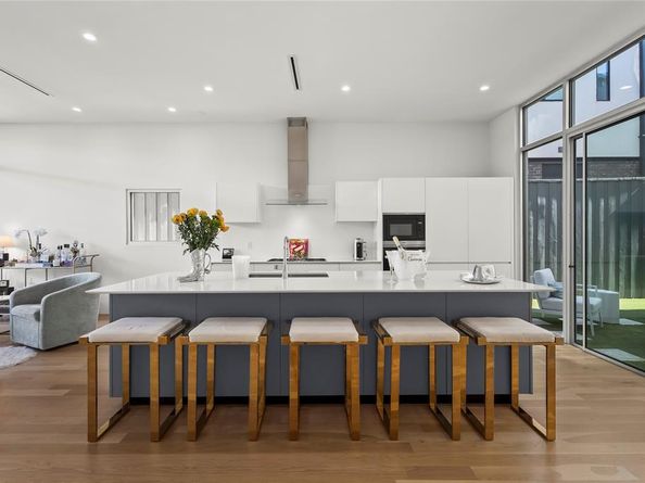 5411  Melrose Avenue , Dallas Texas 75206