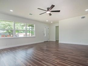2608  Lockhart Avenue , Dallas Texas 75228