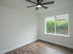 2608  Lockhart Avenue , Dallas Texas 75228