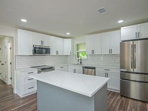 2608  Lockhart Avenue , Dallas Texas 75228