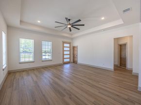 816  Glen Garden  , Fort Worth Texas 76104
