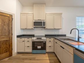 816  Glen Garden  , Fort Worth Texas 76104