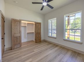816  Glen Garden  , Fort Worth Texas 76104