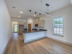 816  Glen Garden  , Fort Worth Texas 76104