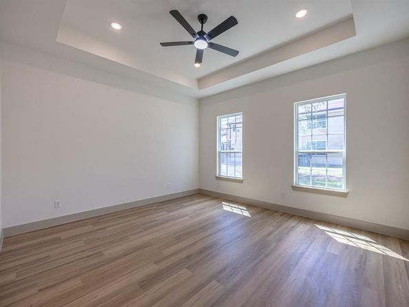 816  Glen Garden  , Fort Worth Texas 76104