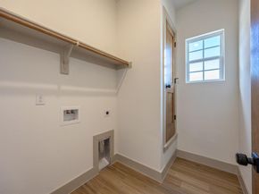 816  Glen Garden  , Fort Worth Texas 76104