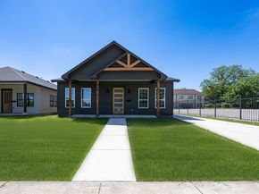 816  Glen Garden  , Fort Worth Texas 76104