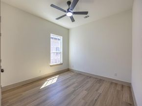816  Glen Garden  , Fort Worth Texas 76104