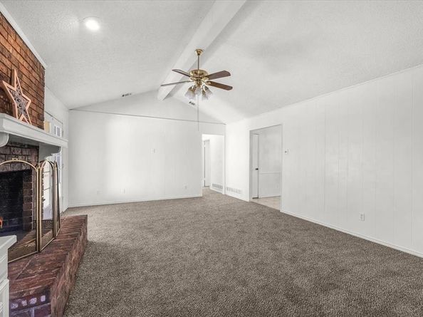 2301  Claridge Circle , Plano Texas 75075