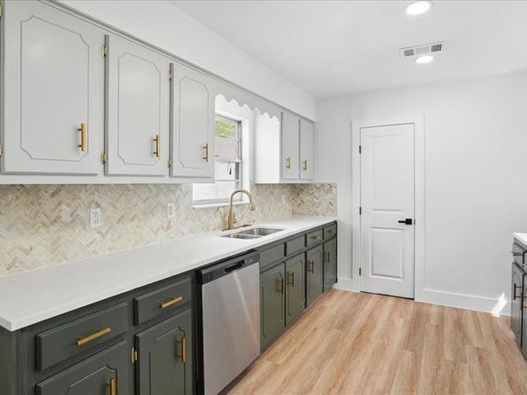 1203 W Avenue F  , Garland Texas 75040