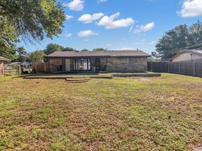 212  Mountain View Drive , Azle Texas 76020