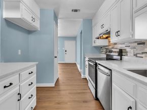 212  Mountain View Drive , Azle Texas 76020