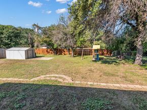 212  Mountain View Drive , Azle Texas 76020
