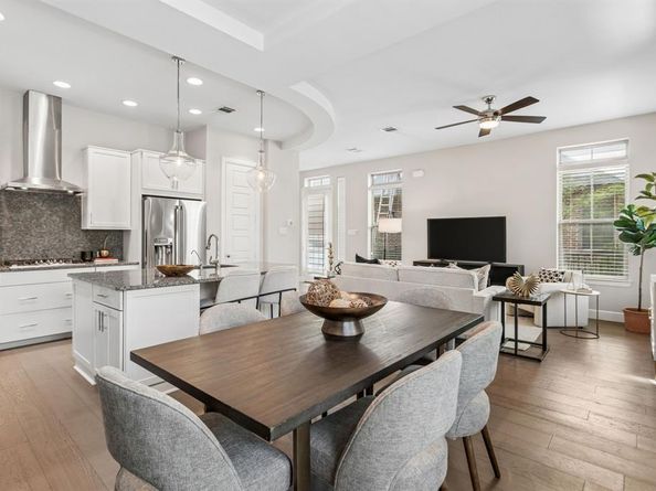 1163  Manacor Lane , Dallas Texas 75212