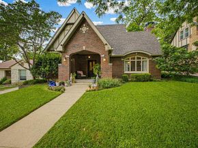 1123  Clermont Avenue , Dallas Texas 75223