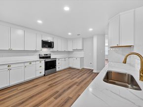 8400  Vinetree Drive , Arlington Texas 76002