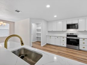 8400  Vinetree Drive , Arlington Texas 76002