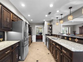 9426  Hillview Drive , Dallas Texas 75231