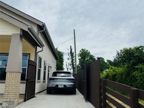 3313  Meadow Street , Dallas Texas 75215