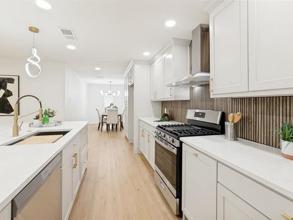 5311  Banting Way , Dallas Texas 75227