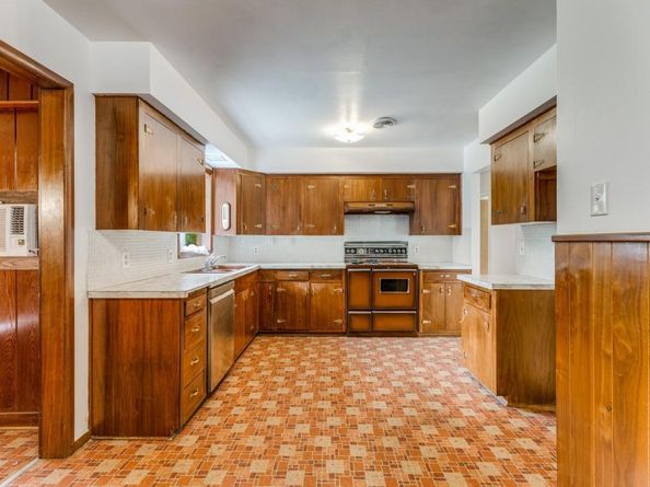 203  Lakeridge Road , Lakeside Texas 76108
