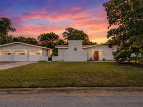 203  Lakeridge Road , Lakeside Texas 76108