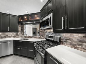 2539  Melissa Lane , Carrollton Texas 75006
