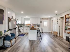 3212  San Marcus Avenue , Dallas Texas 75228