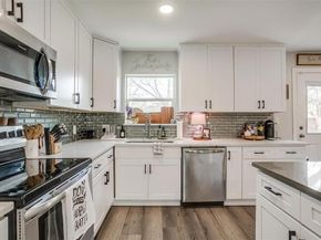 3212  San Marcus Avenue , Dallas Texas 75228