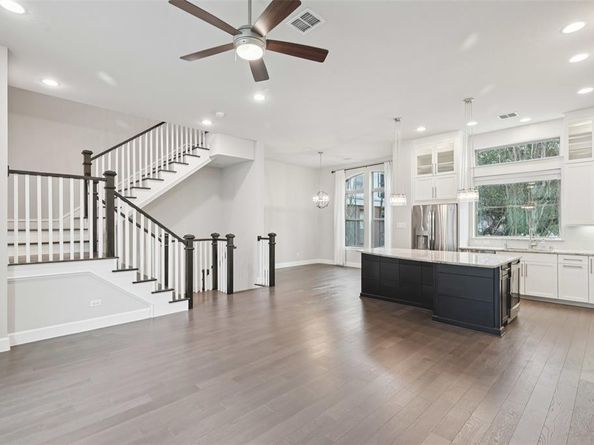 779  Lacey Oaks Place , Dallas Texas 75204