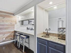 2713  Meadowstone Court , Carrollton Texas 75006