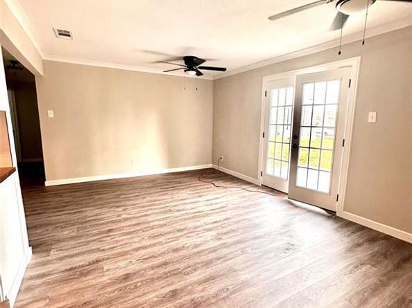 1322  Shorecrest Drive , Garland Texas 75040